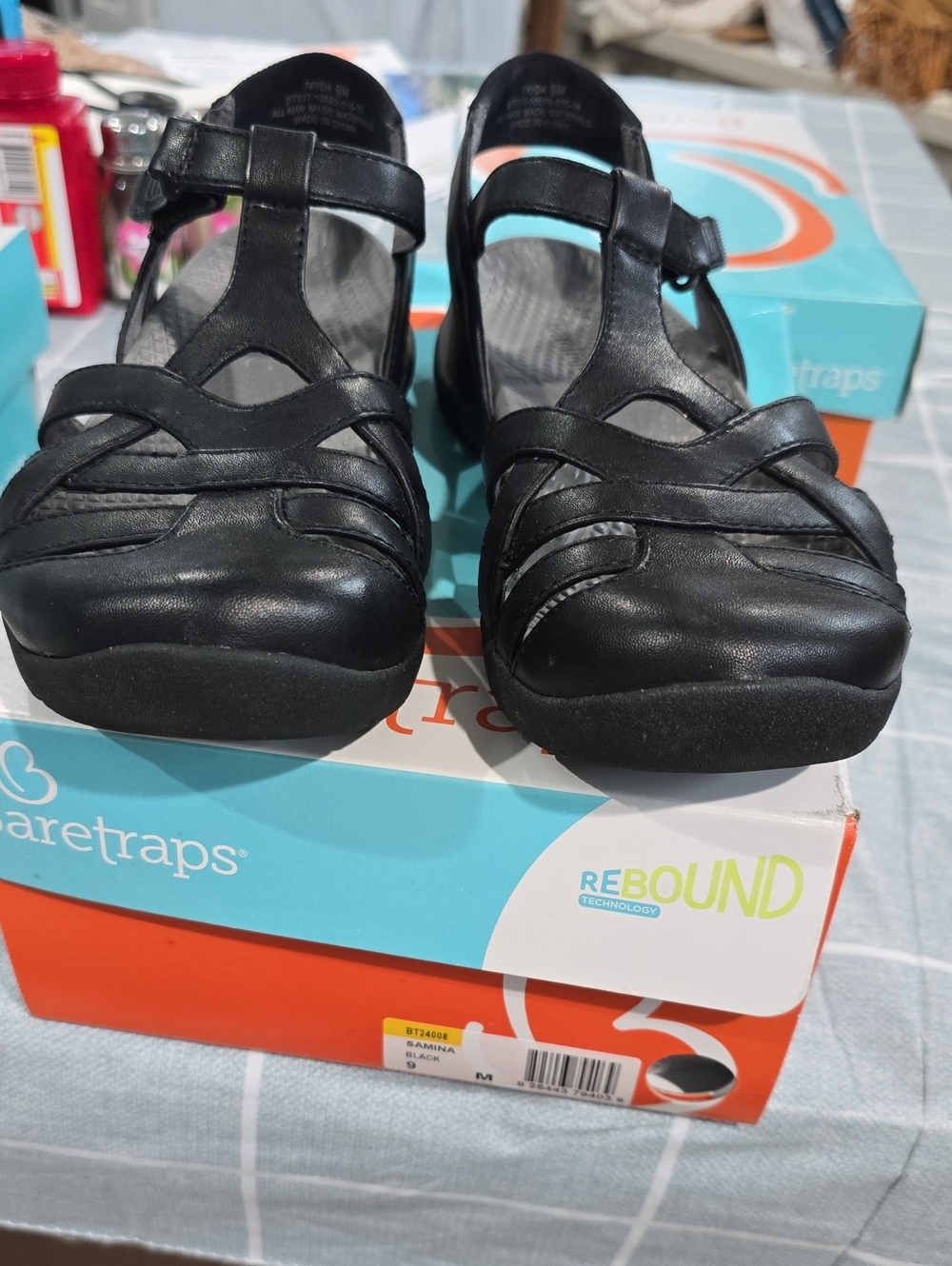 BareTraps Black Girls' Strappy T‑Bar Comfort Sandals 9M